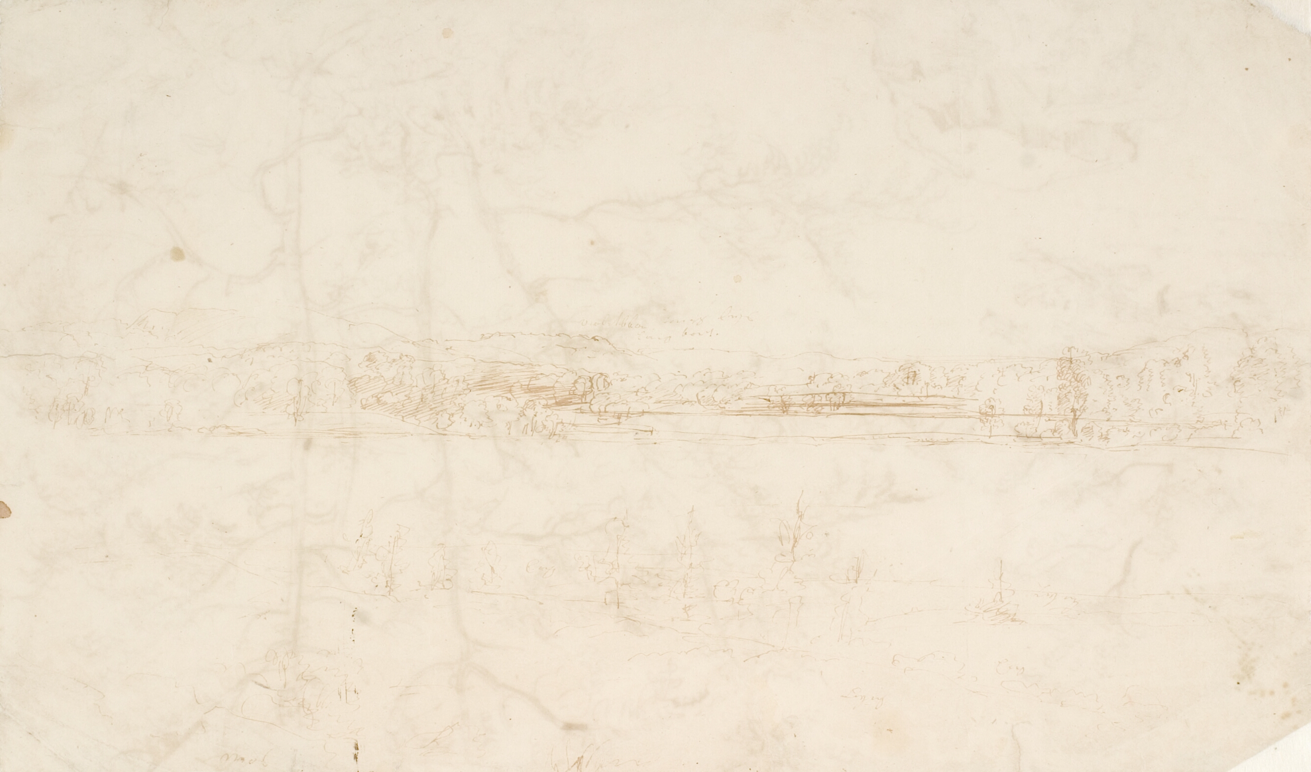 Udsigt mod fjerne bakker med skov. Forgrunden meget let antydet