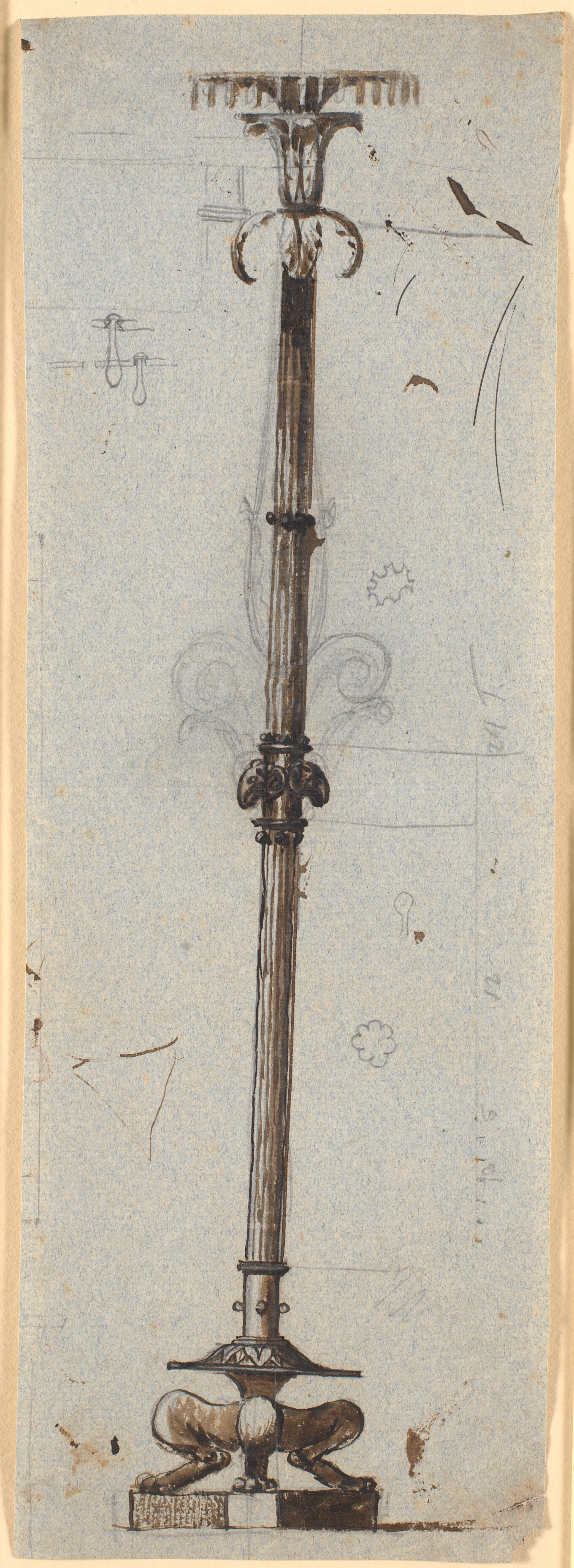 Udkast til en høj bronze- eller trækandelaber på tre fødder