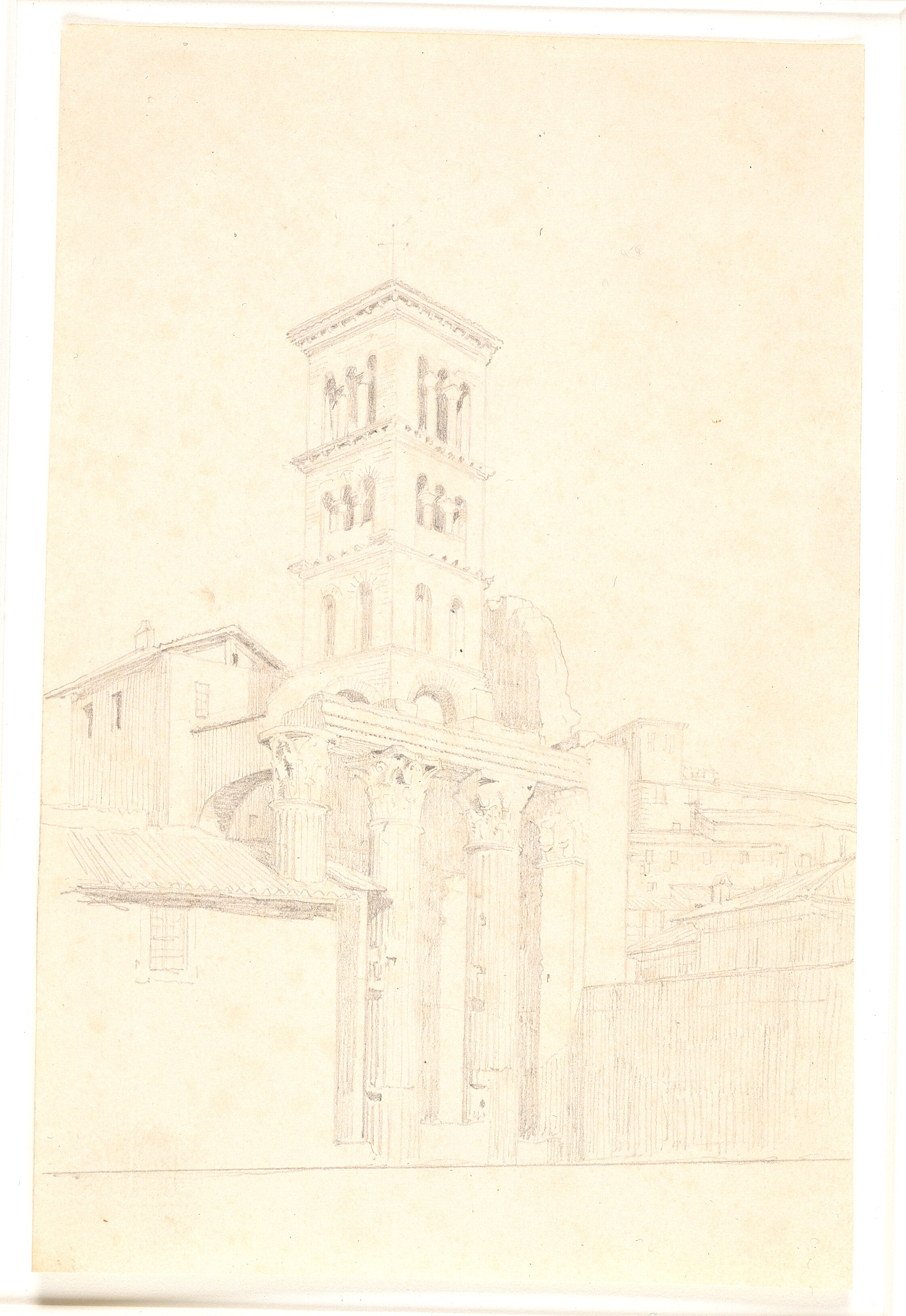 Søjlerække fra Mars Ultors tempel. I baggrunden et kirketårn, S.S. Quirico e Giulitta