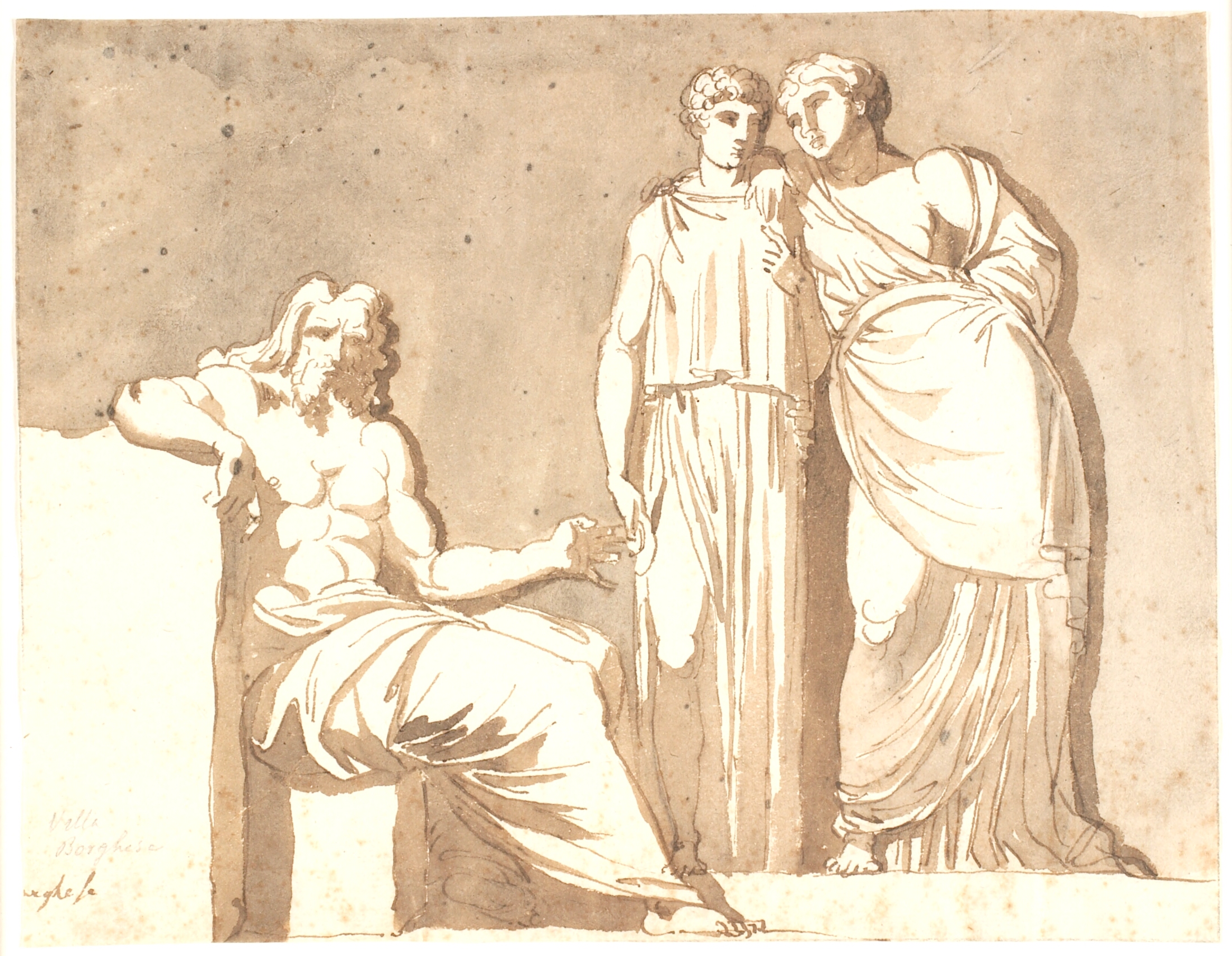 En siddende mand og to stående kvindefigurer