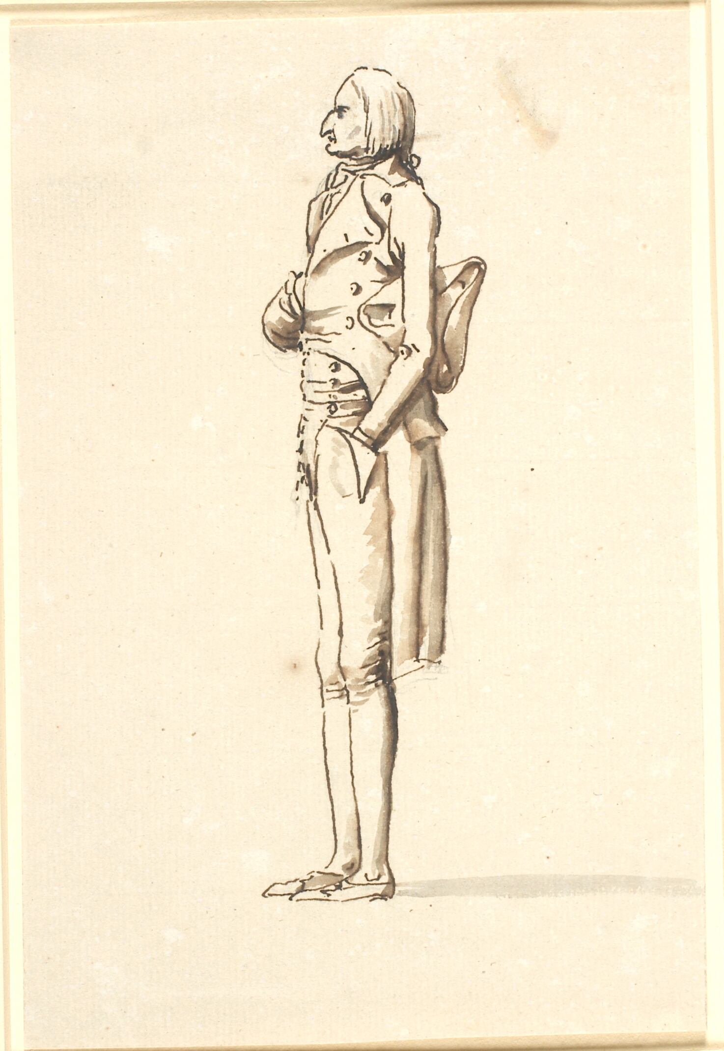 En stående kavaler med ørnenæse i profil til venstre, med en trekantet hat under venstre arm