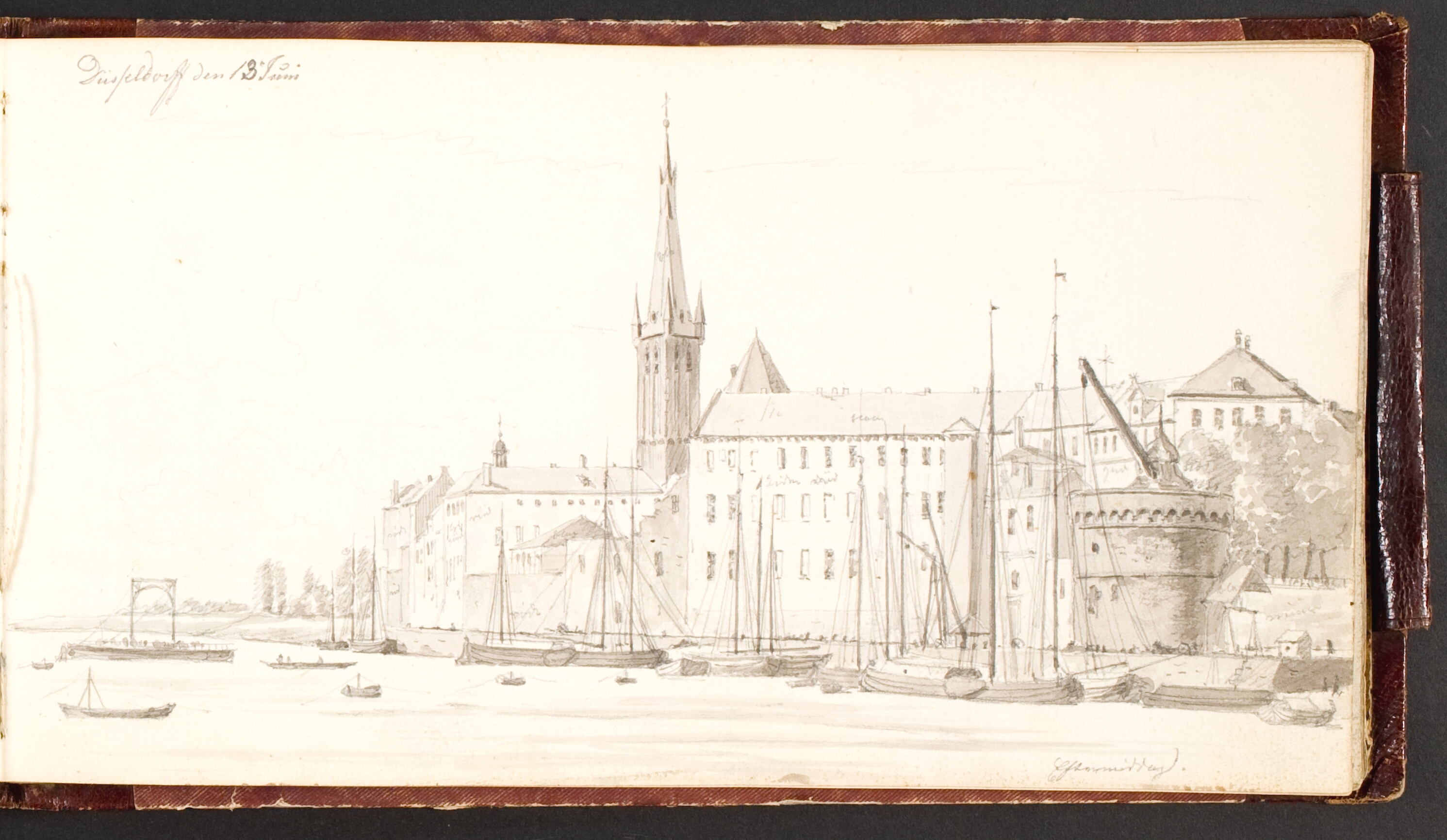 Düsseldorf set fra Rhinen