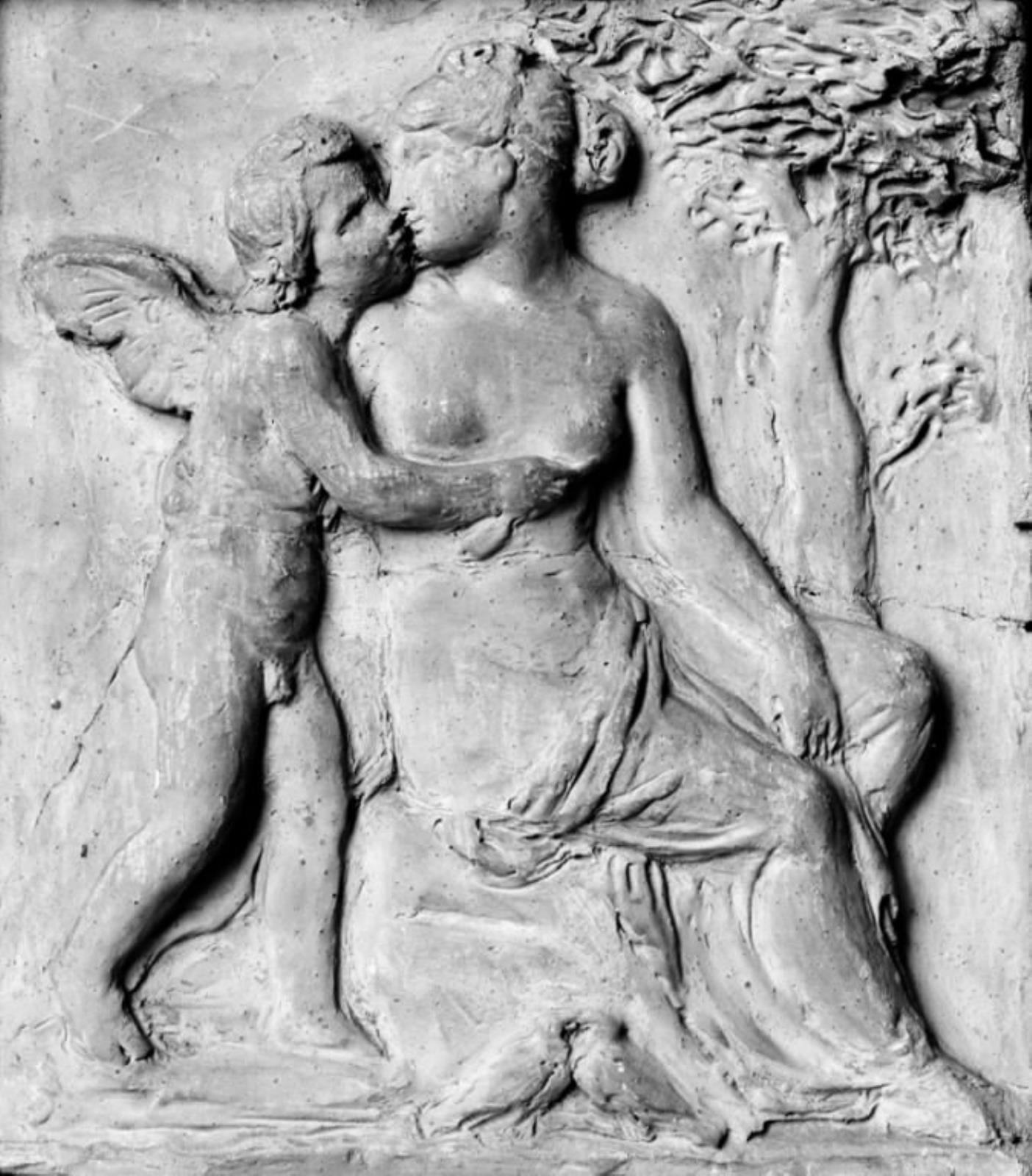 Amor og Psyke. Siddende Psyke omfavnes og kysses af den bevingede Amor