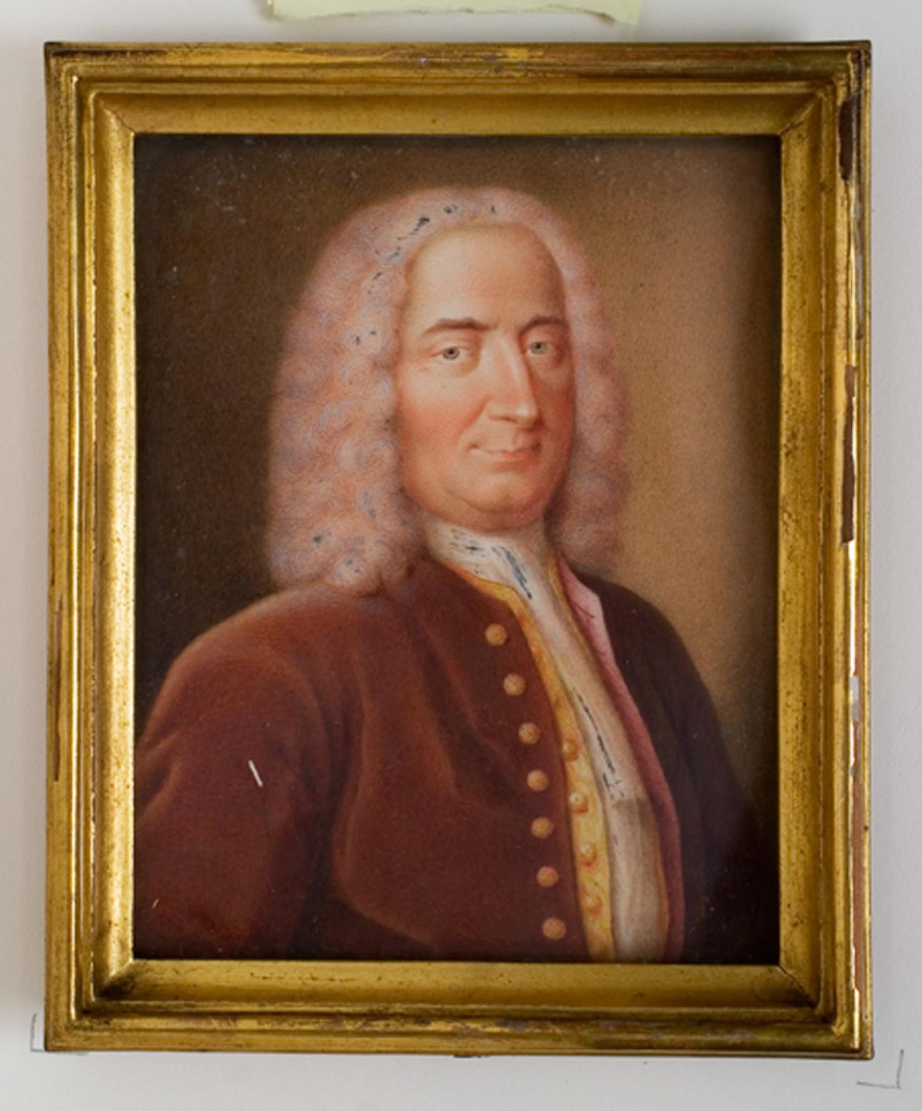 Herre med brun frakke