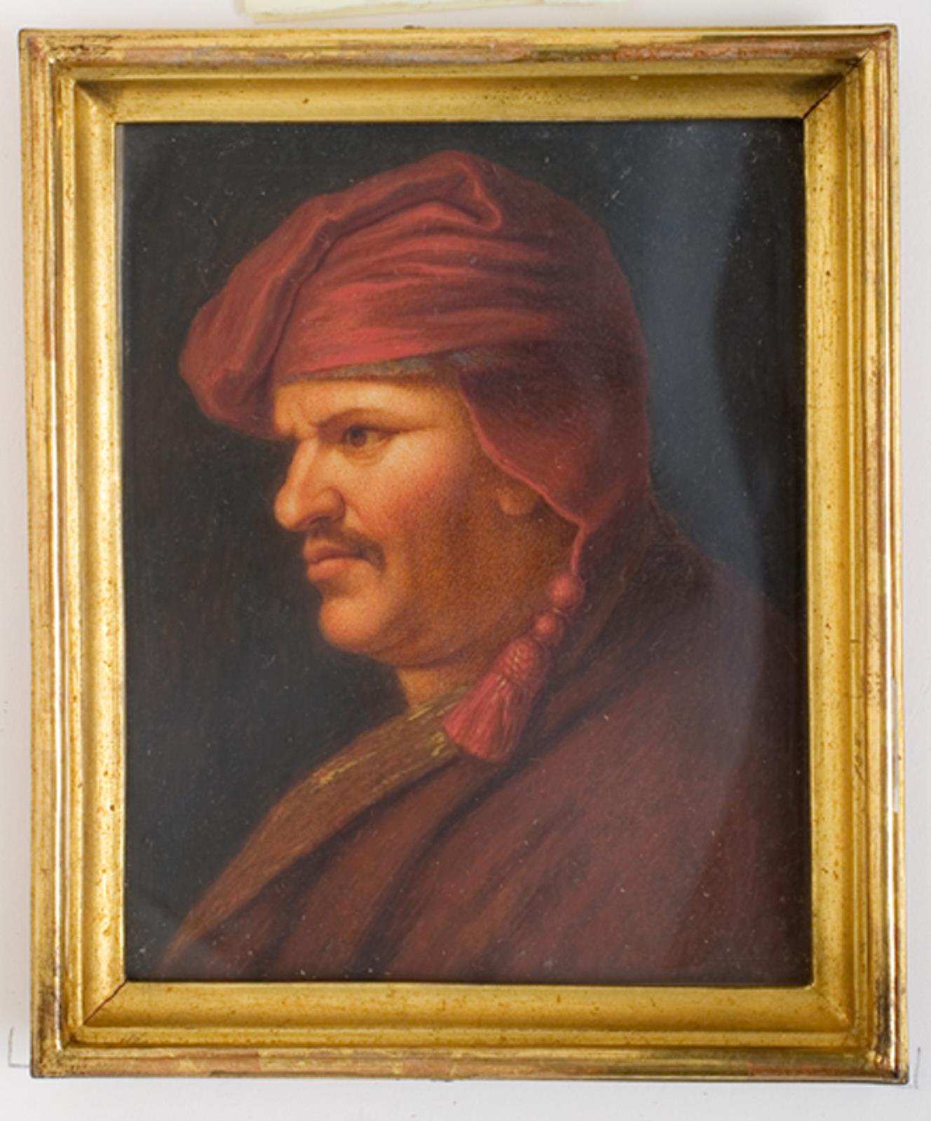 Mand med rød hætte