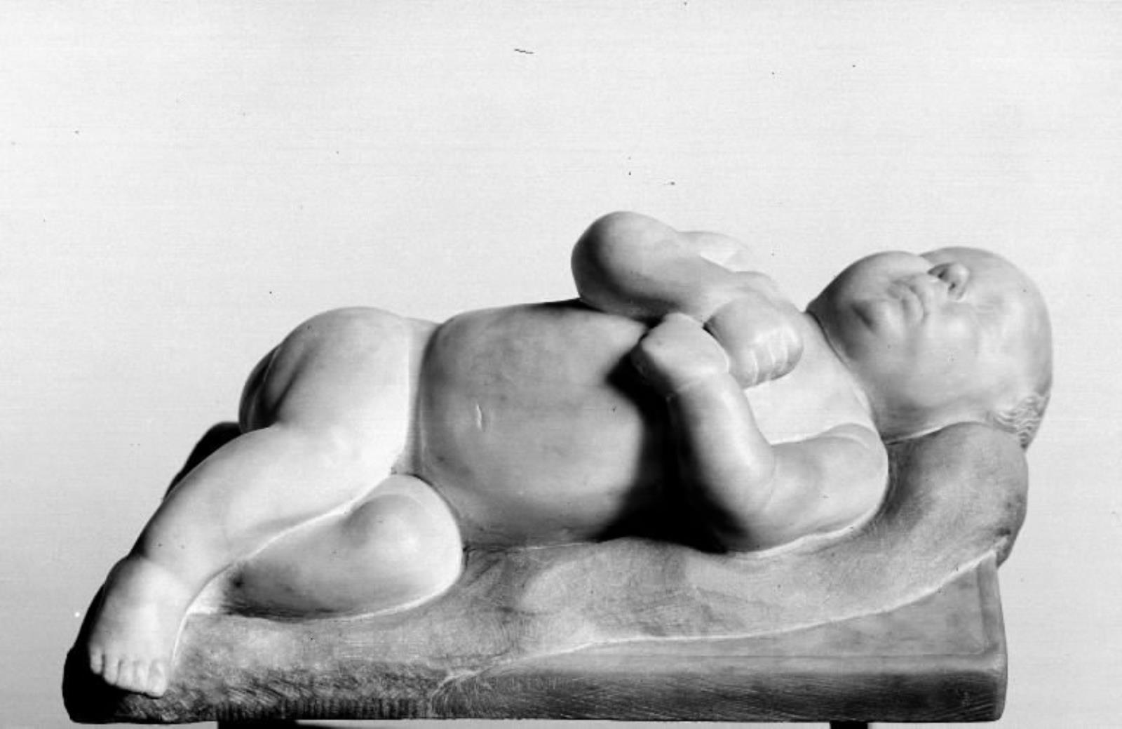 Erik. Sovende nøgen dreng