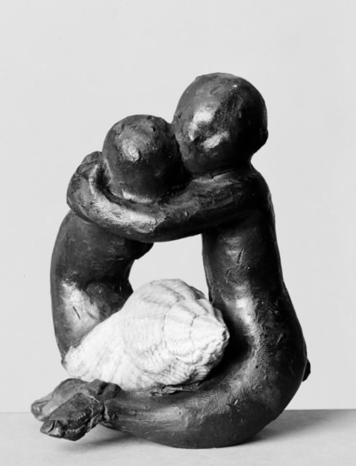 Elskende havbørn med konkylie