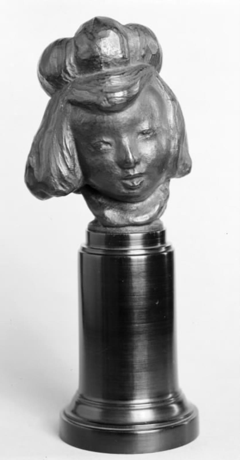 Kinesi, Gerhard Henning, 1911